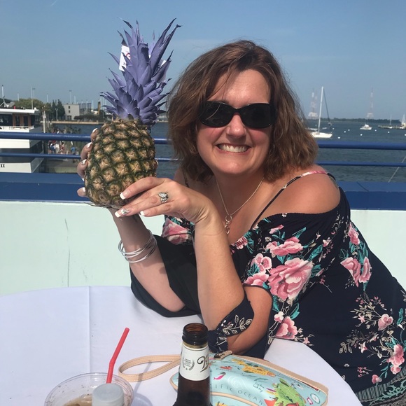 Meet your Posher, Barbara & Larry - Picture 2 of 3